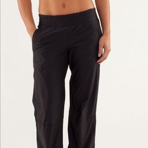 Lululemon Double Lined “Dog Runner Pant” | Size 4